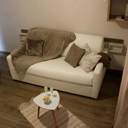 Cosy Renove, Aux Pieds, Coeur De La Croisette Pour 2 Pers., Les Menuires - Fr-1-452-71 Apartment